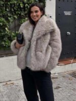 Clara | Cardigan Court en Fausse Fourrure