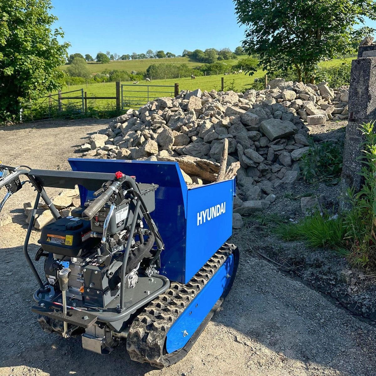 Hyundai HYTD500 196cc 500kg Petrol Tracked Mini Dumper Power Barrow Transporter - Image 2