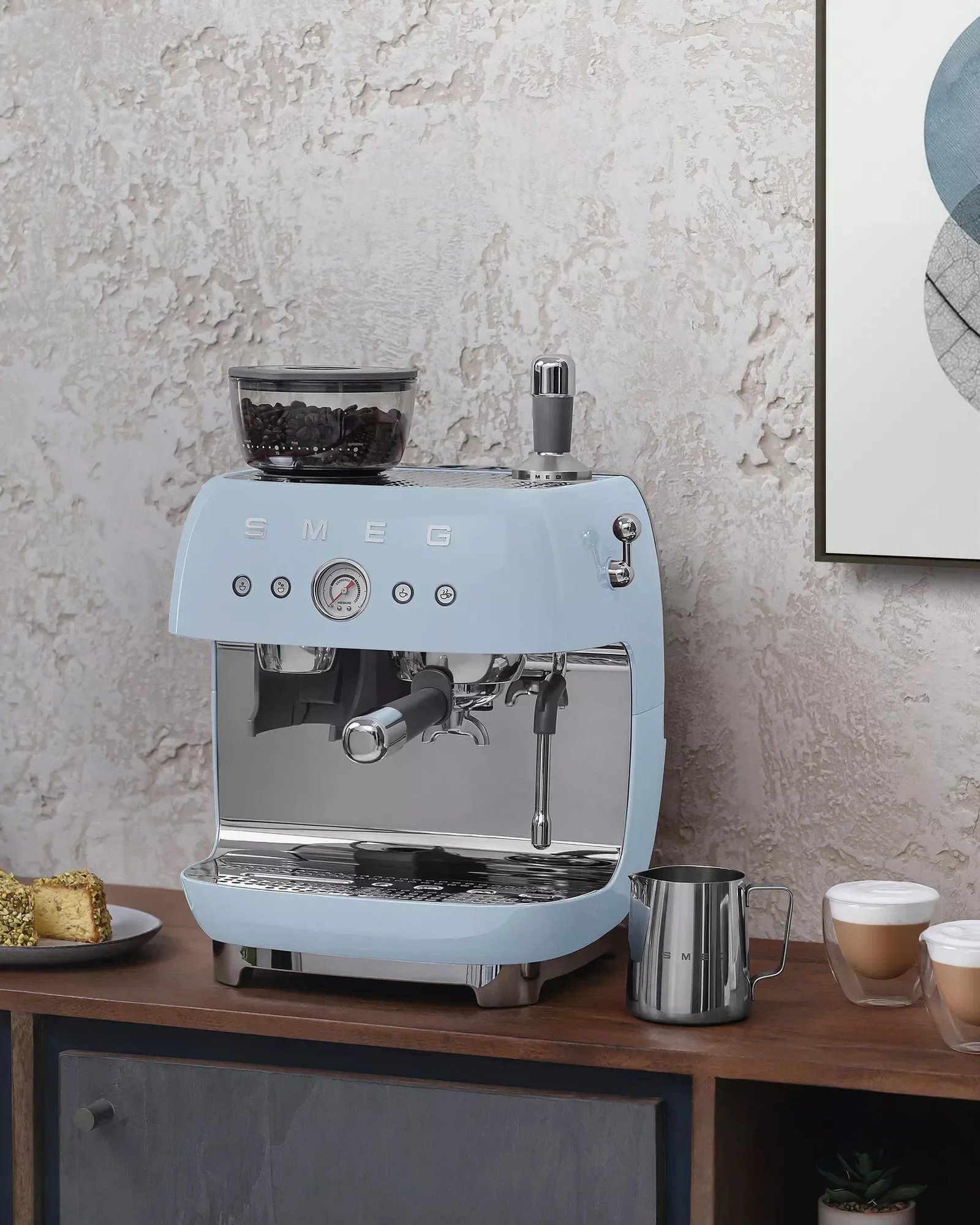 Smeg EGF03PBUK Retro Espresso Coffee Machine with Grinder in Pastel Blue - Image 7